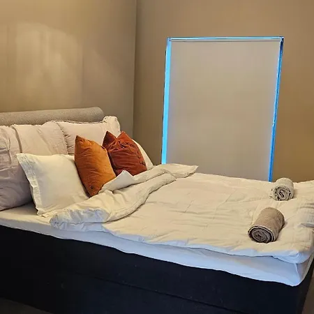 Beautifull House With 7 Bedrooms * 桑讷菲尤尔