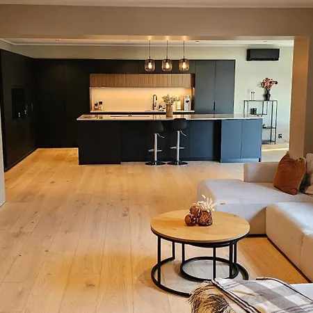 Beautifull House With 7 Bedrooms