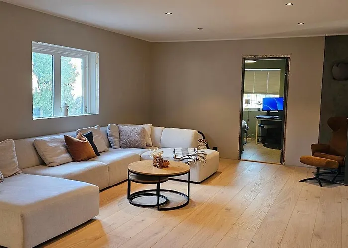 Beautifull House With 7 Bedrooms Вилла